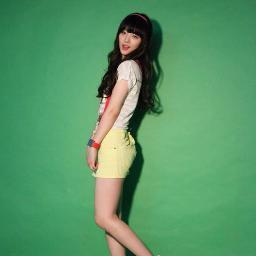 my name is lamiaa u can call me mony !:P im 17 ..basically my life is abou t snsd fx shinee i adore them