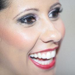 Professora de História, Turismo e Meio Ambiente, Impactos do Turismo e Alfabetizadora.