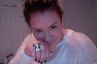 Anastasialrry's profile picture. I usually trade for friends and family, but I thought I would share my talents with the rest of the internet world. http://t.co/89G1c4cZtM