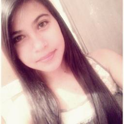 Una vez que te enamoras
todo es diferente ♥

-Kurt Cobain♥