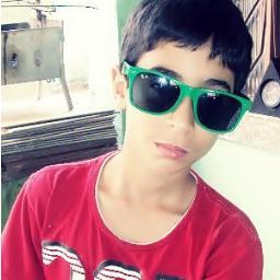 Odio lunes,love  and God s2 ,s2 my family is the best...
