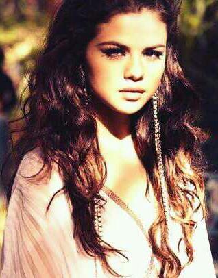 Winged_Fake's profile picture. Hi I'm Selena Gomez and I'm single. @SelenaFucksYou i my slut