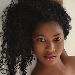 Cindymllv's profile picture. 