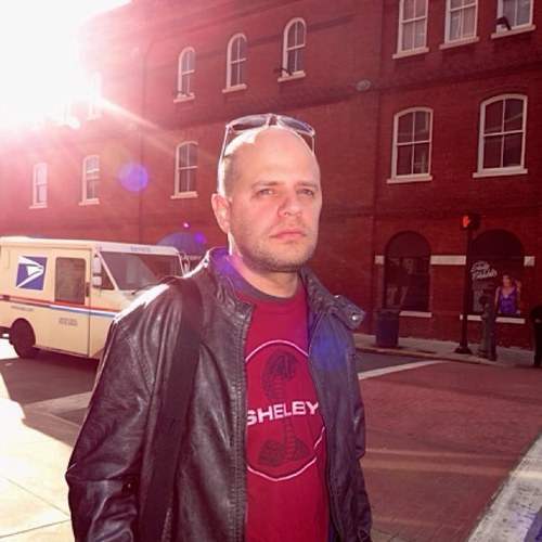Engineer - food service industry - / Photographer - on weekends -  / Music, movies, and food lover / Podcast addicted