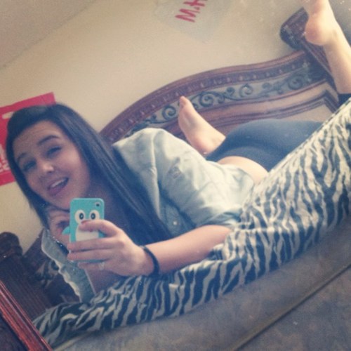 Follow me, cause baby, i follow back(; #realtalk✌❤
Instagram= katelyn_oxox