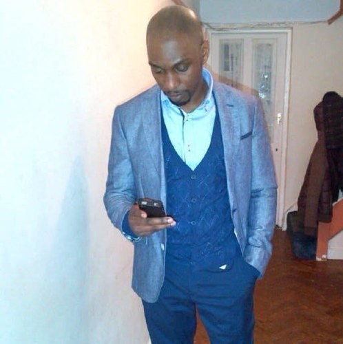 God fearing/
Lover of Life/
Father to 2/
Football lover /
Liverpool FC /
Boxing