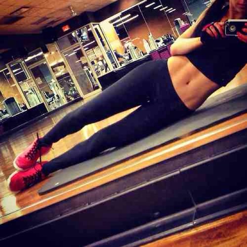 toned_bitch's profile picture. 