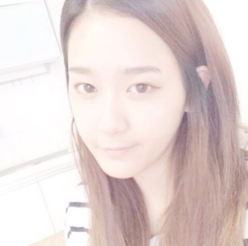 [950818] 슈퍼스타K4 이지혜'봇'입니당 맞팔은 봇분들만! / [121009~] 원조봇! 중복봇은신고부탁드려요 / [@jenny6876]☜실제지혜양계정 지혜양에게 허락OK! / [@jenny6876_U] 지혜윶계에선많얘기를나눌수있어요♥(소근소근)