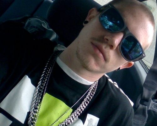 I wrk two jobs and live it up my crew an I are working very hard and mostly everyday so we can drop  our first album this yr 2013 BABY! W.G.N.F. INK
