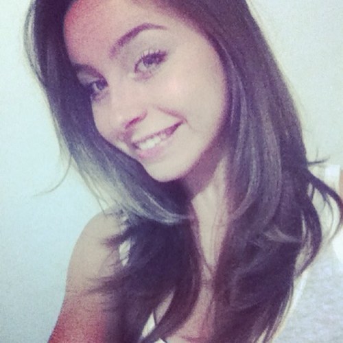 Não me façam ser o que não sou, não me convidem a ser igual, porque sinceramente sou diferente! ∞