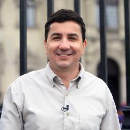 Cristão, jornalista, advogado, esposo da @janainadepine  e contador de histórias.