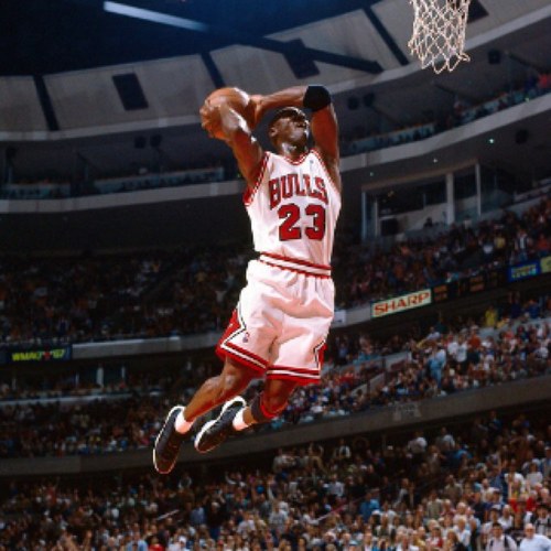 Student-Athlete. Class of 2015. I play for the man upstairs. Just your everyday basketball problems. #Nike #MichaelJordan