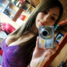 Estudiante universitaria. Con muchos sueños por cumplir. El cielo es el limite ♥