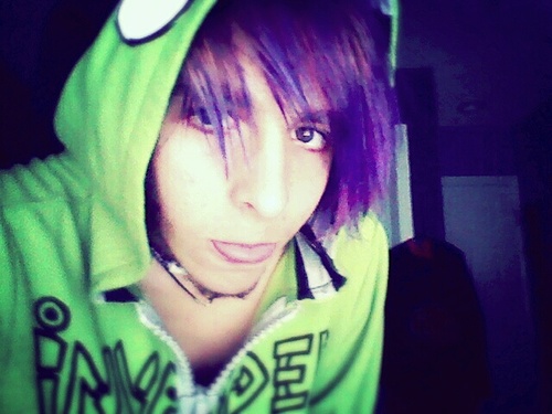 im a rainbow :3 i love my wife stephanie 333 fat animals rule!!!!