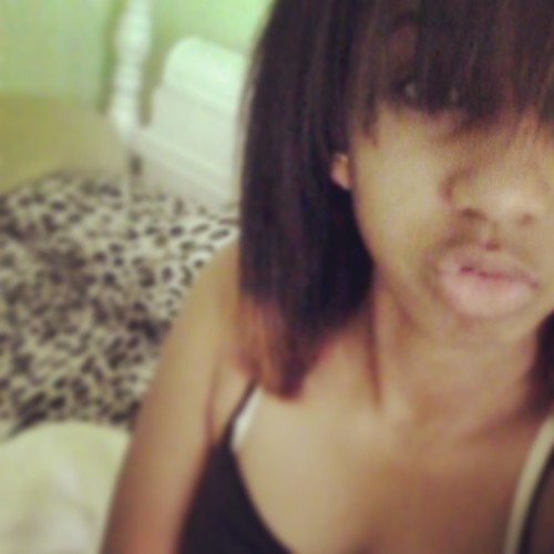 [I AIN'T GOT NO WORRIES] follow me;mixed;Dancer;Singer...#VanceCougars# kik me@ chachi.adanielle