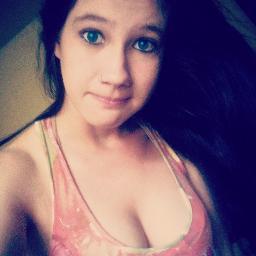 Capricorniana,15 anos,Ciumenta,CORINTIANA♥,Nao sou famosa...mais se quizer seguir sigo de volta fique a vontade(: