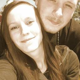 theres not much too know other than im amazing :) and im in love with z0ney danza