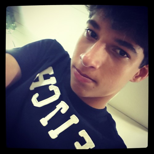 Viniciusolivee's profile picture. 