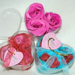 We're providing all kind of your souvenir needs by Excellent services & Special good prices also . 
Find Us at : http://t.co/PC6LDZtrcr
Ph: 081271002560
