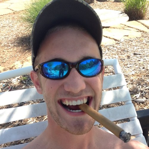 Im a 21 year old guy from South Carolina. I go to clemson and am getting a degree in natural resource management. I like mudding,trucks,beer, and hunting
