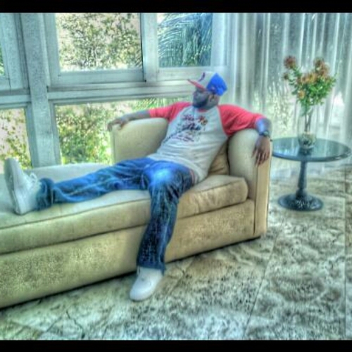 MOOR | BUSINESS OWNER | HUSTLER | CONSULTANT | ROAD MANAGER #VAMPLIFE #CREEPLIFE #MDR MILLION DOLLA RACE