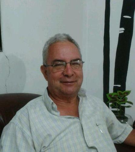 Profesor Universitario, Contador público y candidato a Doctor en Economia Publica y desarrollo local