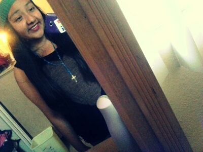 hola c: soccer & football  3 is my thing November 16 ^~^ Shuffling3 GoD † follow me on Instagram!(; @jessie_torres714 † byee DIEGO REYES 3(;