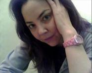 Make-up addict, thrift shopper, student, girl, shy, dramatic, hypochondriac. http://t.co/eEJy31CMuh