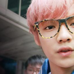 หวัดดีค่ะ ชื่อ มิ้นท์ ค่ะ
อายุ 15 ปี
ชอบEXOมากๆเลยค่ะ