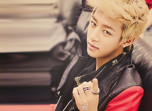 ผมแดฮยอน ผมน่ารัก ผมหล่อ ไม่เชื่อมาคุยดูสิที่รัก =]