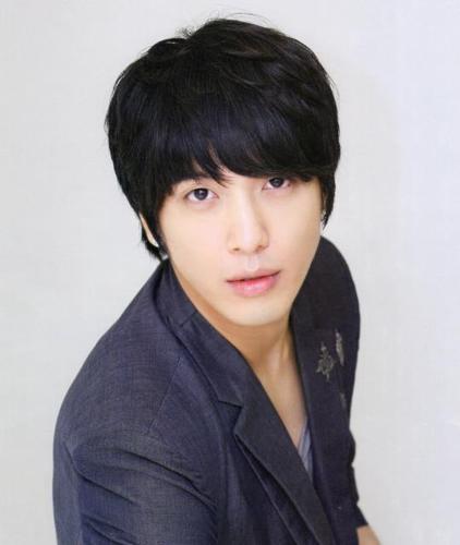 Jung Yong Hwa.Born on 22nd June.