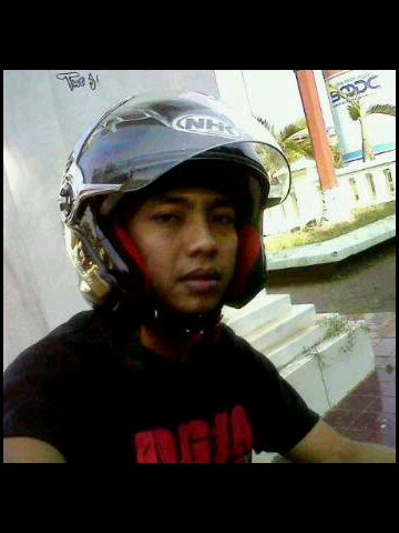 Penyanyang.. Tp jika disakiti susah wat melupakan n memaafkan..