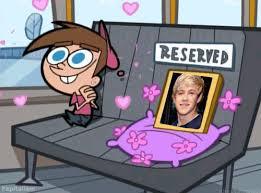Just supporting Liam in hating spoons and Harry in loving cats :) Of course i am a leprechaun ♥