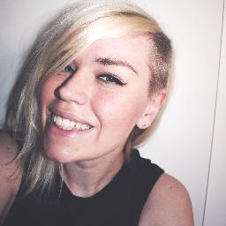 lovisahugardt's profile picture. Ord som beskriver mig: tjej, designstudent, illustratör, cool brud, retronörd, snel.