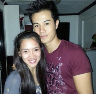 Sometimes the heart sees
what the eyes can't. There's an ALWAYS and FOREVER  for us----Pamu and Kevin!
Follow them on Twitter: @PamuPamorada08 / @KevinAFowler1