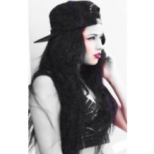 jasmine vee baby. she's a beautiful girl, i love her so much, she's so talented, and she loves her fans. im an Jasminator 4ever.