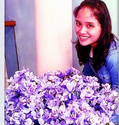sleep aficionado. ambitious perfectionist procrastinator. foodie. (almost always) cynical. drama queen.