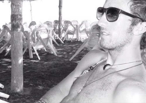 pikiscasillas's profile picture. Lovers keep on lovin'
Believers keep on believin'
Sleepers just stop sleepin'
Cause it won't be too long