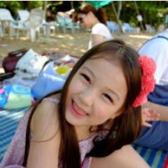 hi there! my name is Keira Lisbeth Poulton, my korean name is Kwon Danbi. Please take care of me *bbuingbbuing~~* || '06 liner