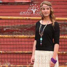 shophoneysuckle's profile picture. 