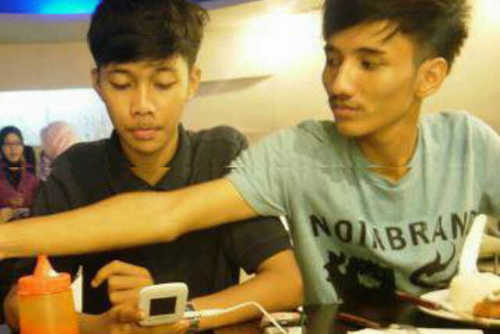 Just Man, as Vocalist @elninosteady, And Everyone Call Me Ifan A.K.A Bogel...