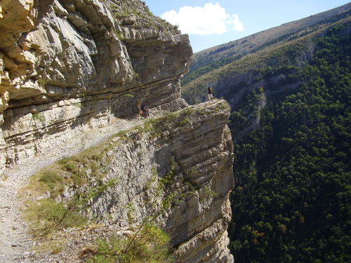 Créateur de bonnes vacances à la montagne  en famille ou entre amis
