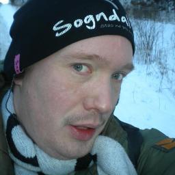 grøne, lokalpatriot. Arna-Bjørnar, Åsane, Sogndal samt andre lokale lag. Fødd og oppvaksen i verdas vakraste bydel Åsane :)