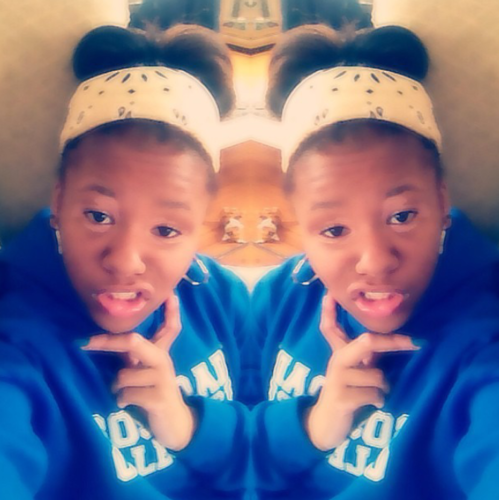Im Sasha...Follow Me...Music is Life..Im Team: Different,13,Lyte skin