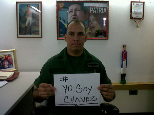 Militar activo de la Fuerza Armada Nacional Bolivariana, Tec. Aeronautico, Revolucionario, Antiimperialista, socialista y Chavista, Patria Socialista o Muerte!