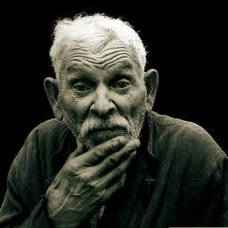 Твиттер четверых мужчин, живущих в одной квартире. Радость нам доставляют: еда, алкоголь и женщины.