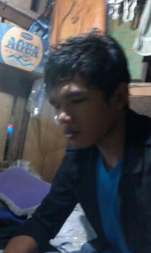 hirup uranx kmha uranx.... yng pnting pollow back... :p