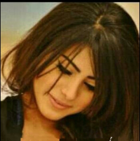 ‏‏‏‏أثِق فِے حَدِیثی ؛؛؛؛ لَکن لآآآ أثق بِعَقُولِھُم '',,