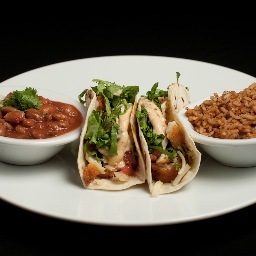 Southern Cross Grill On Queen serves the best fish tacos in Ottawa, delicious grilled entrees, yummy breakie, daily house-made soups & has daily drink features.