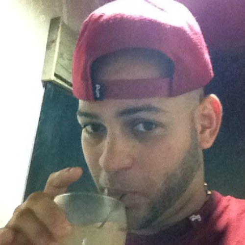 AngelCianel's profile picture. 